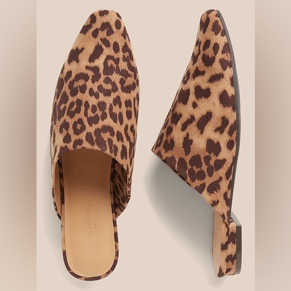 Banana Republic Shoes - Banana Republic Cheetah Print Low Heel Mules